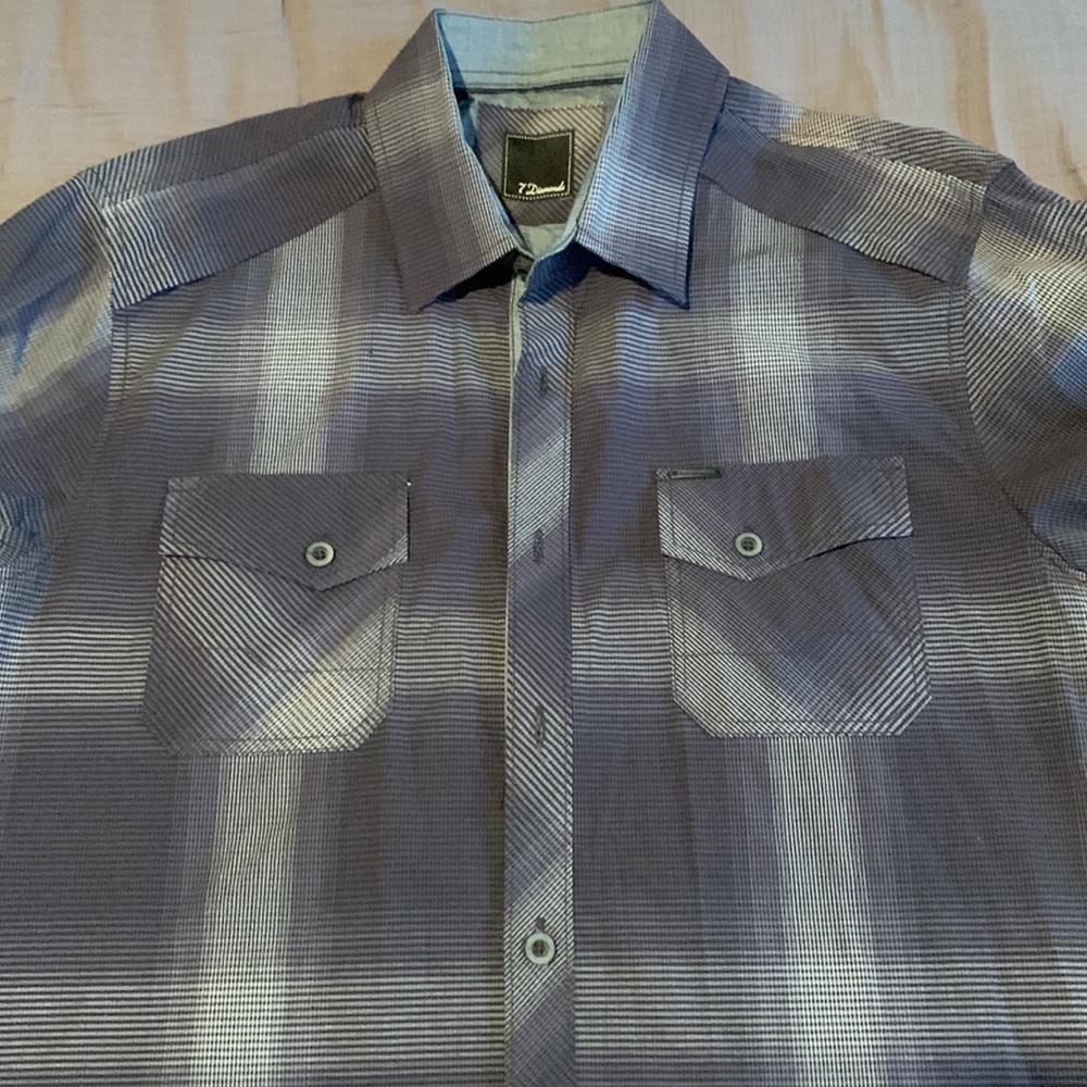 Men’s 7Diamonds Long Sleeve Plaid Shirt.
